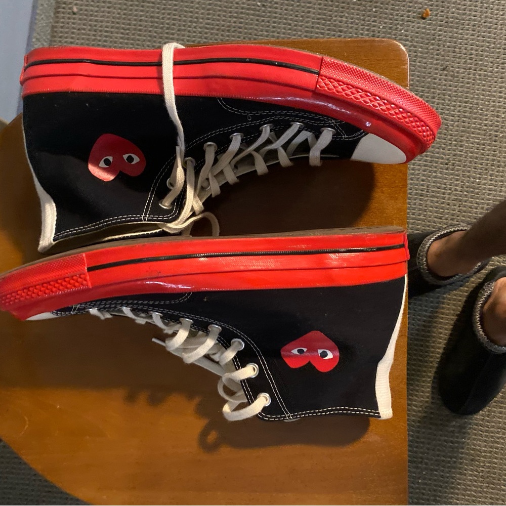 Black and Red men’s High-Top Sneakers